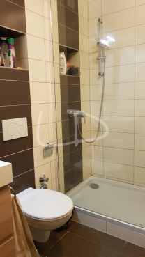 SHARED FLAT GASPERICH.jpg